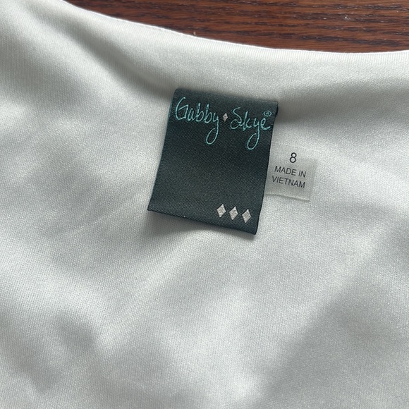 Gabby Skye Size 8 Cream Dress - Picture 3 of 5